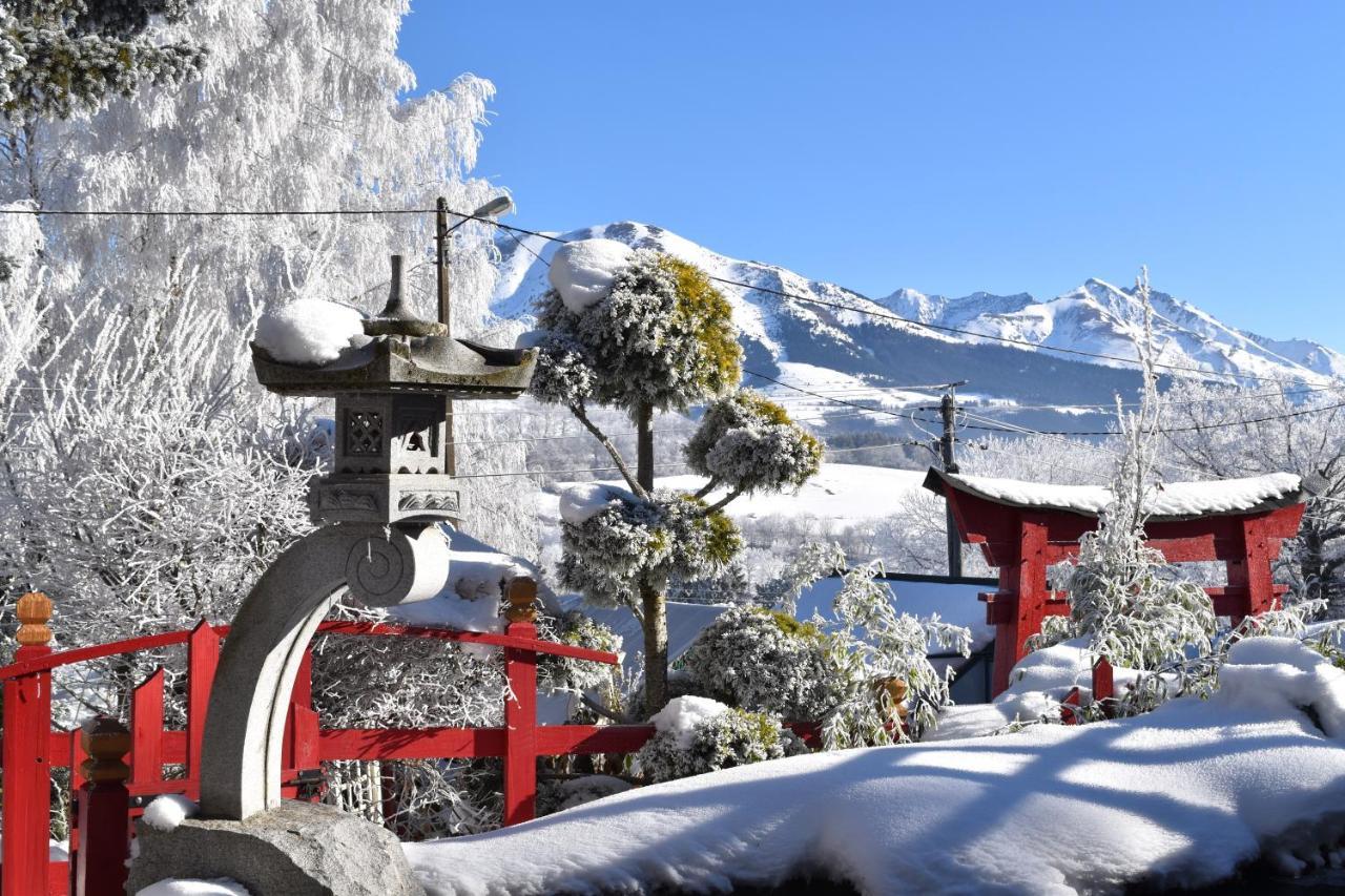Gite Au Printemps Japonais, Petit Train De La Mure, Parc Des Ecrins Pierre-Chatel Екстер'єр фото